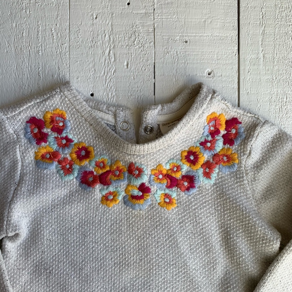 Zara sweatshirt size 9-12 months - Picture 2 of 4